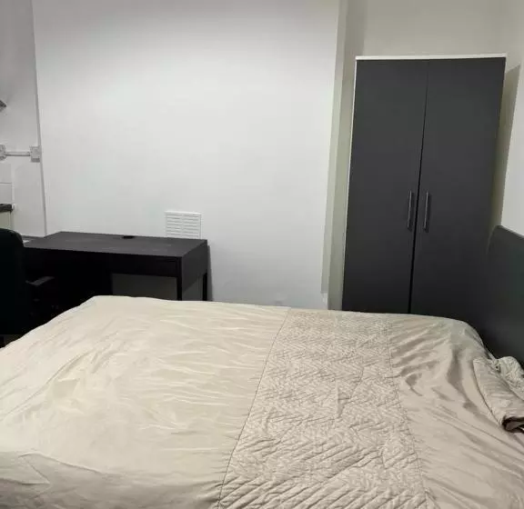 ペンション Nice Ensuite Near Cricket Ground