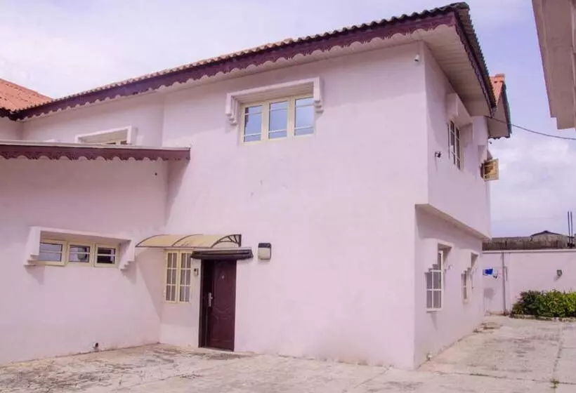 پانسیون Cosy Two Bed Room Apartment In Ikorodu