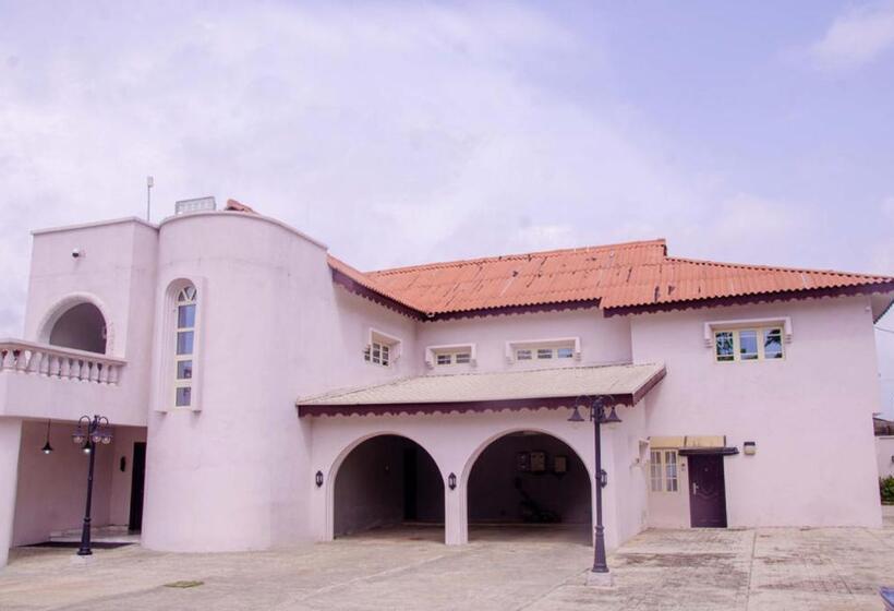 پانسیون Cosy Two Bed Room Apartment In Ikorodu