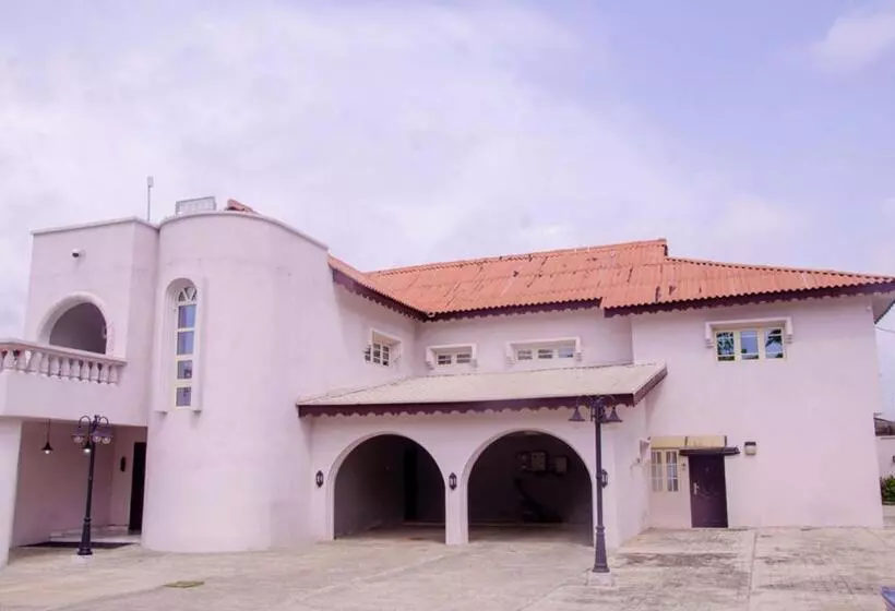 پانسیون Cosy Two Bed Room Apartment In Ikorodu