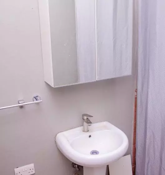 پانسیون Cosy Two Bed Room Apartment In Ikorodu