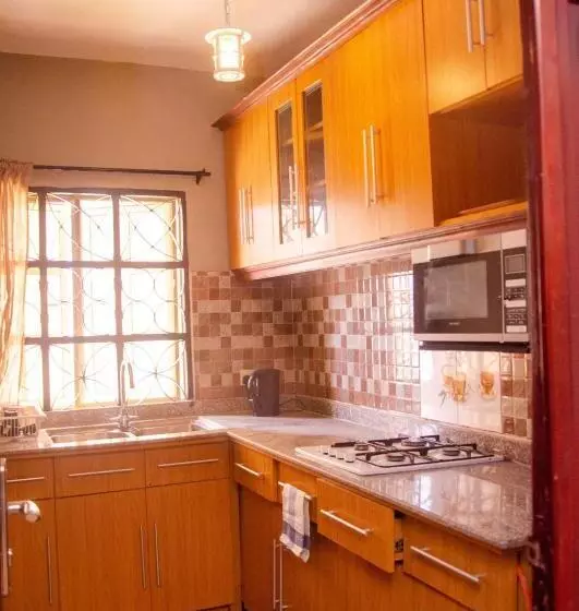 پانسیون Cosy Two Bed Room Apartment In Ikorodu