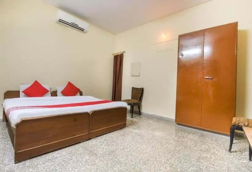 ペンション Sangeetha Ac Rooms And Hotels
