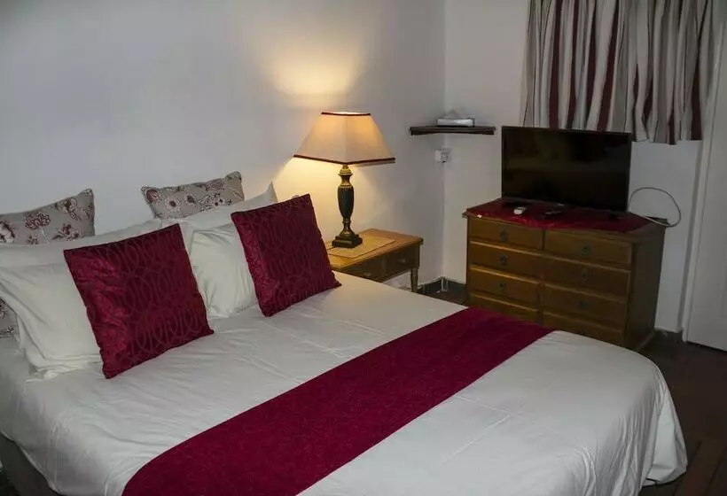 ベッドアンドブレックファースト Avalone Guest House