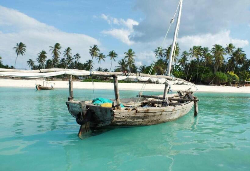 تختخواب و صبحانه Mwana House