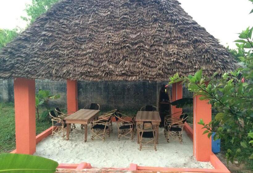 تختخواب و صبحانه Mwana House