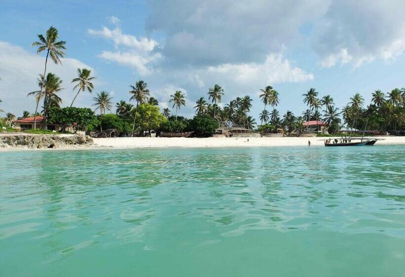 تختخواب و صبحانه Mwana House