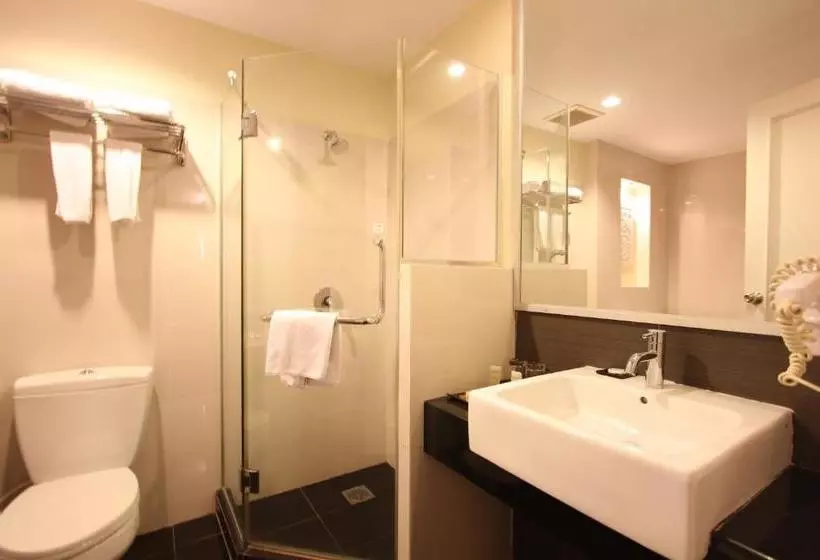 Harmoni One Convention Hotel And Service Apartments