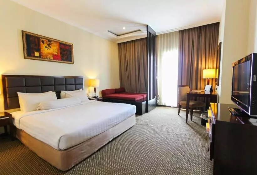 Harmoni One Convention Hotel And Service Apartments
