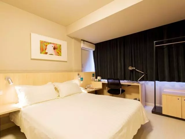 ホテル Jinjiang Inn Zhuzhou Railway Station Central Plaza