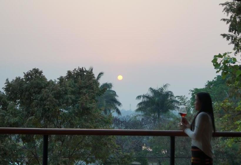 هتل Aythaya Monte Divino Lodge