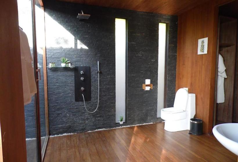 هتل Aythaya Monte Divino Lodge