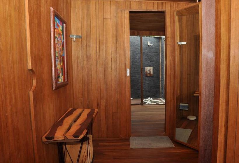 هتل Aythaya Monte Divino Lodge