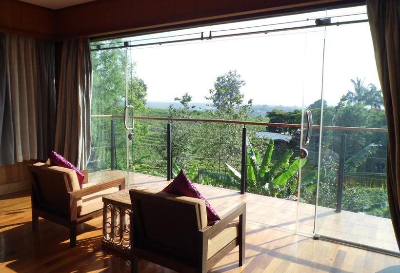 هتل Aythaya Monte Divino Lodge