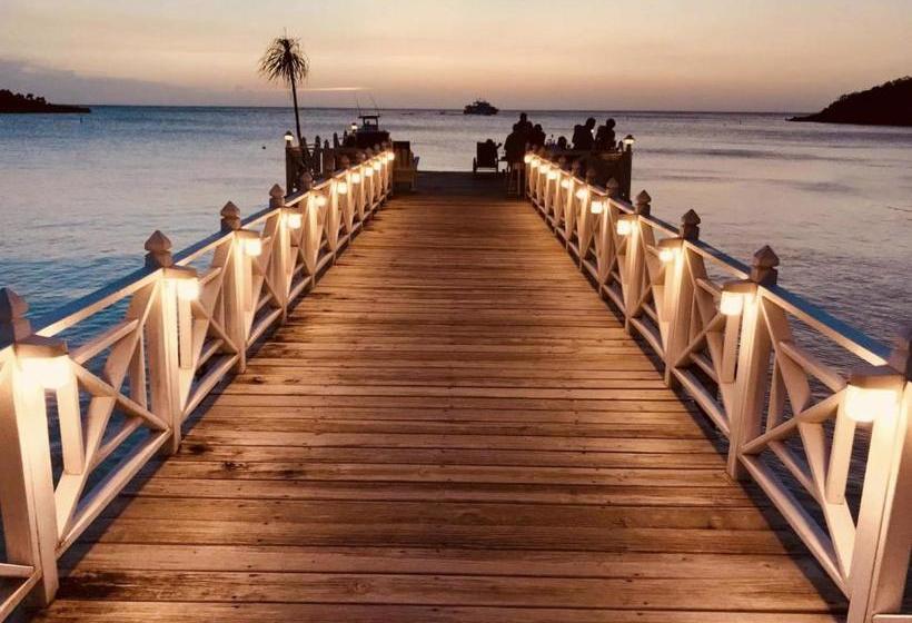 هتل The Beach House Boutique