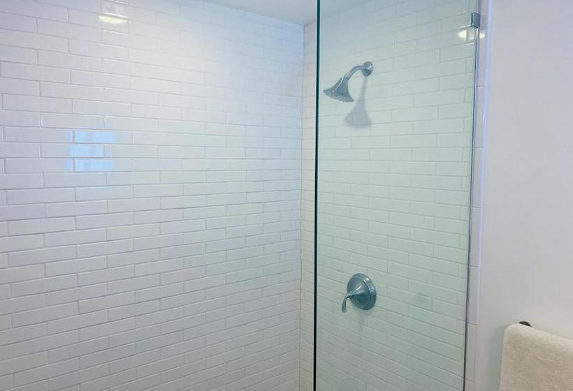 هتل The Beach House Boutique