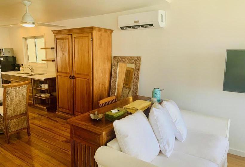 هتل The Beach House Boutique