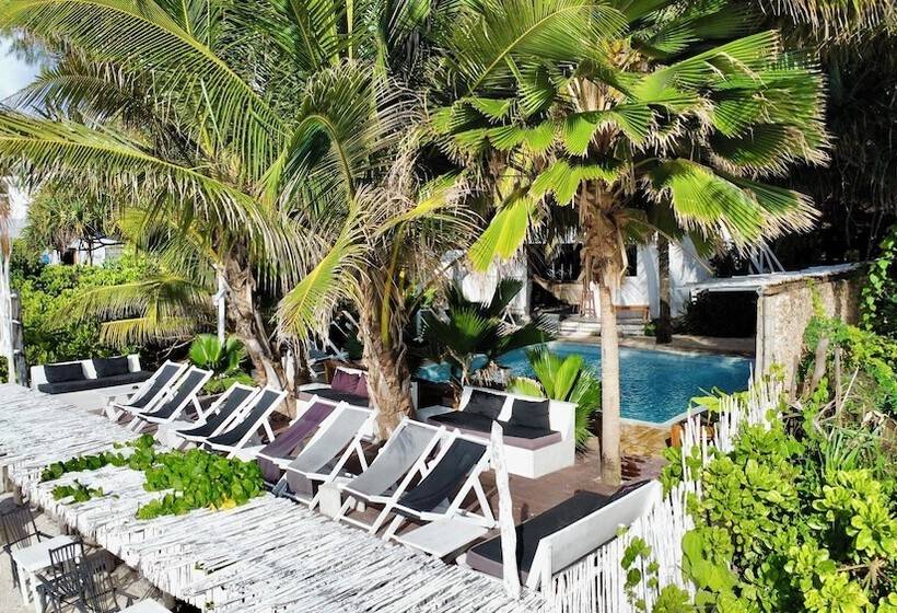 בית מלון כפרי The Seles Boutique