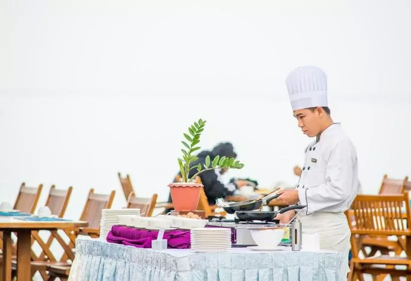 Jade Marina Resort & Spa