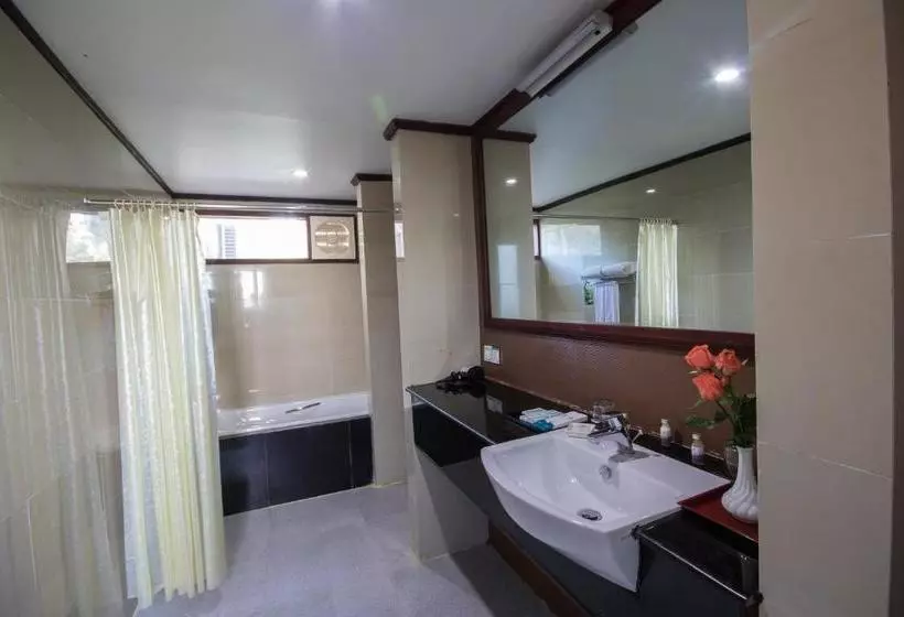 Merciel Retreat & Resort