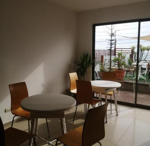 تختخواب و صبحانه Casa Agustina Concón