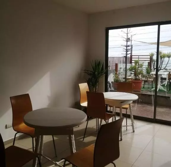 Aamiaismajoitus (B&B) Casa Agustina Concón
