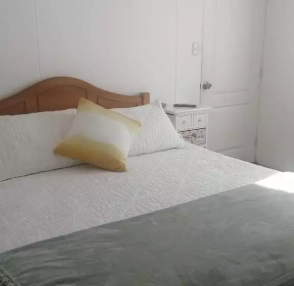 Aamiaismajoitus (B&B) Casa Agustina Concón