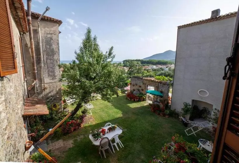 Aamiaismajoitus (B&B) Maison De Curtis