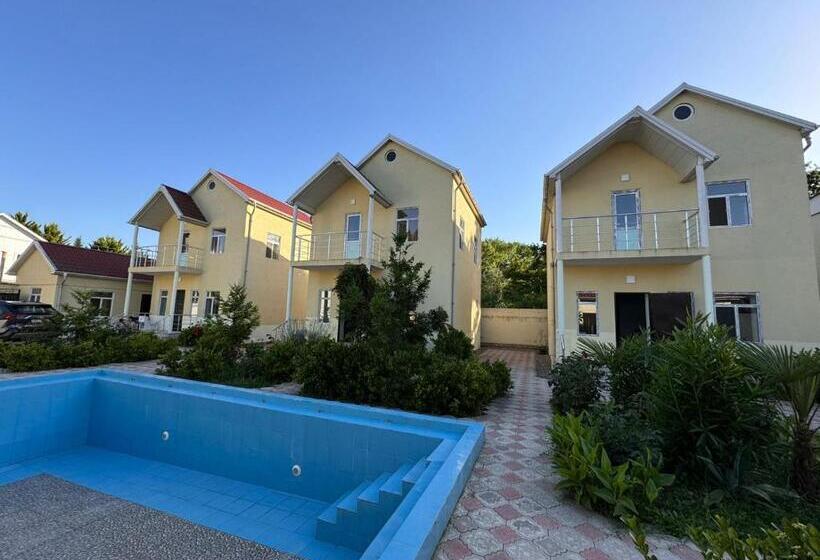 تختخواب و صبحانه Rest House   Nabran