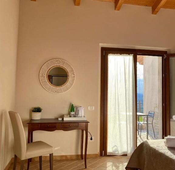 בית מלון כפרי Agriturismo La Quercia Bella