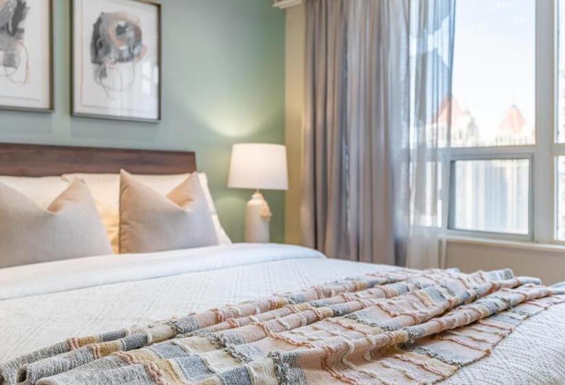 فندق Executive 1 Plus Den Condo, Parking