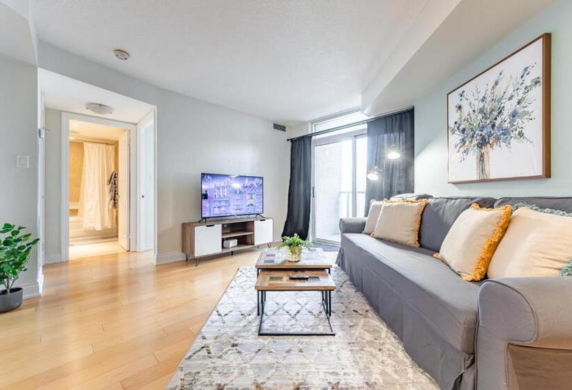 فندق Executive 1 Plus Den Condo, Parking