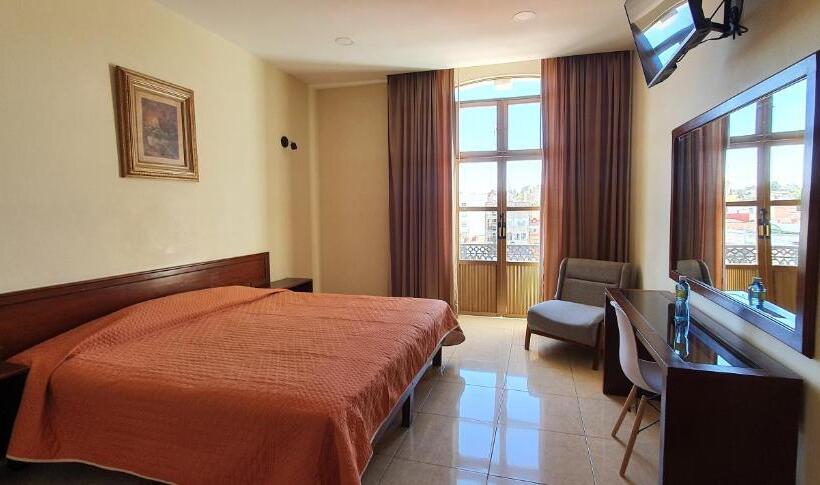 Отель Fiesta Alteña