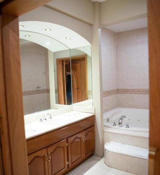 Отель Fiesta Alteña