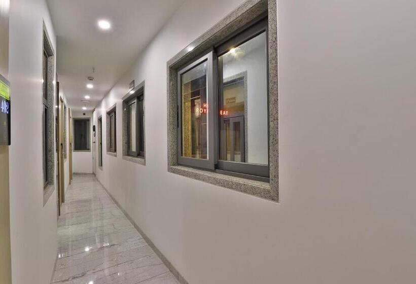 בית מלון כפרי Legend