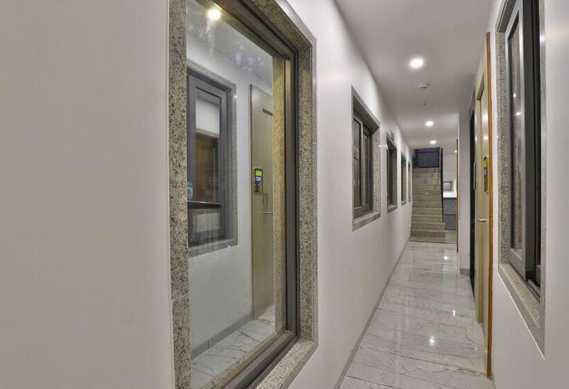 בית מלון כפרי Legend