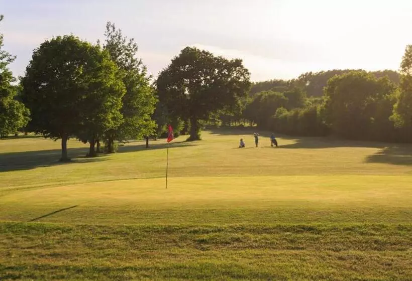 Hotelli Rodway Hill Golf & Eco Pod