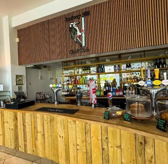 Hotelli Rodway Hill Golf & Eco Pod