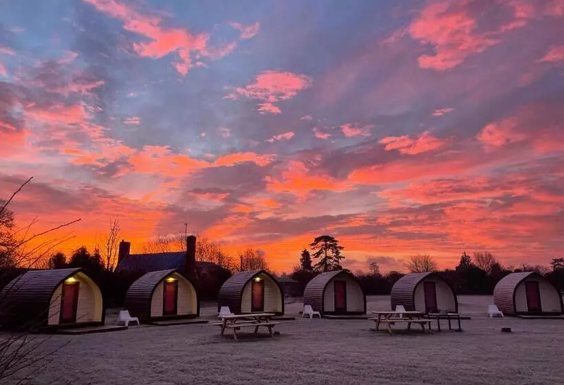 Hotelli Rodway Hill Golf & Eco Pod