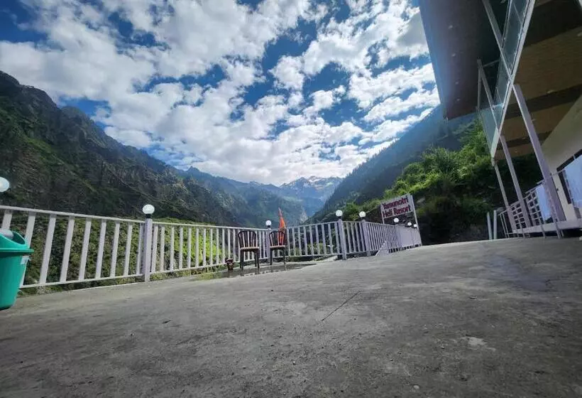 Hotelli Yamunotri Heli Resort