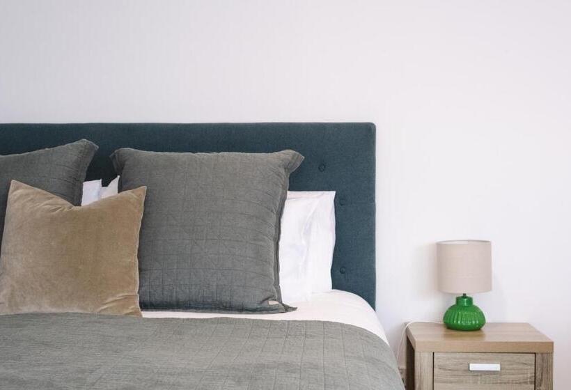 ペンション Port Fairy Bnb The Green Suite