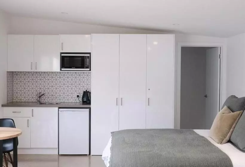 Majatalo Port Fairy Bnb   The Green Suite