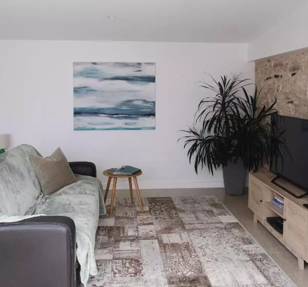 Majatalo Port Fairy Bnb   The Green Suite