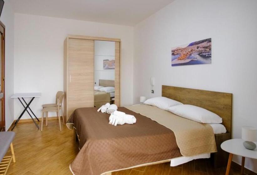 پانسیون Sofia Rooms