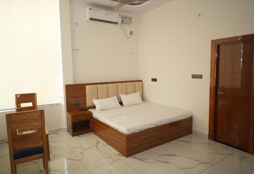 Resort Parwati Pushp Vatika