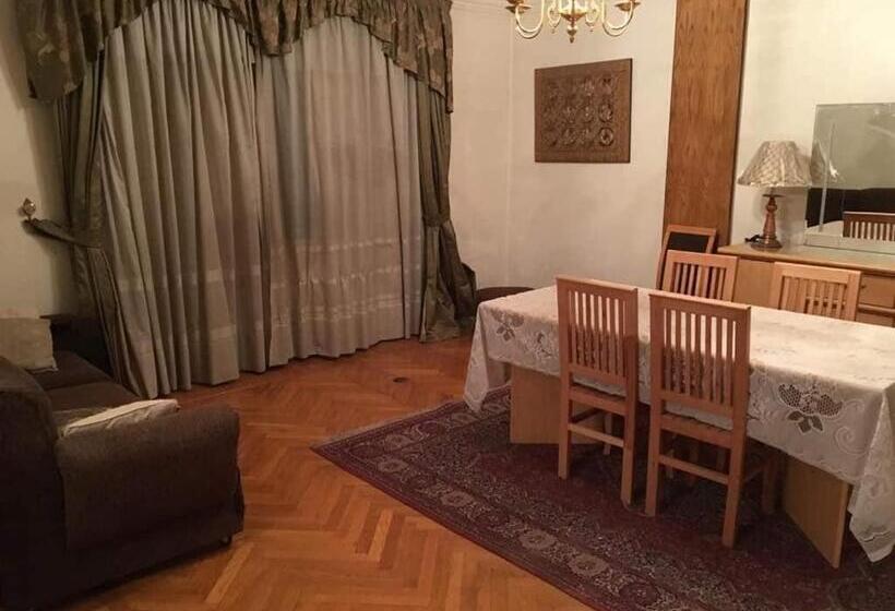 هاستل Long Way Inn