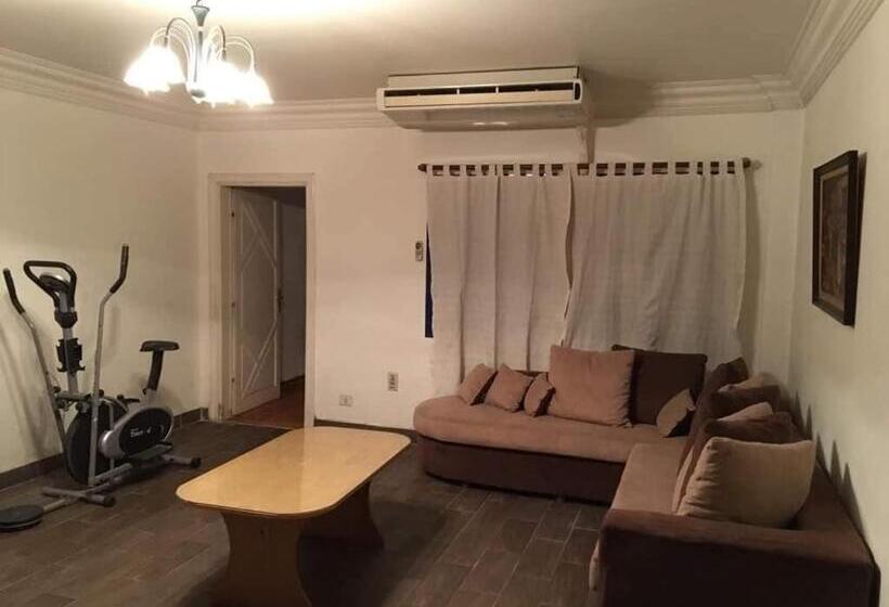 هاستل Long Way Inn