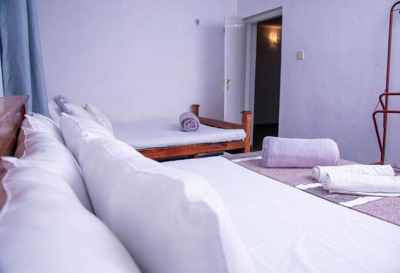 هاستل Rose Palace