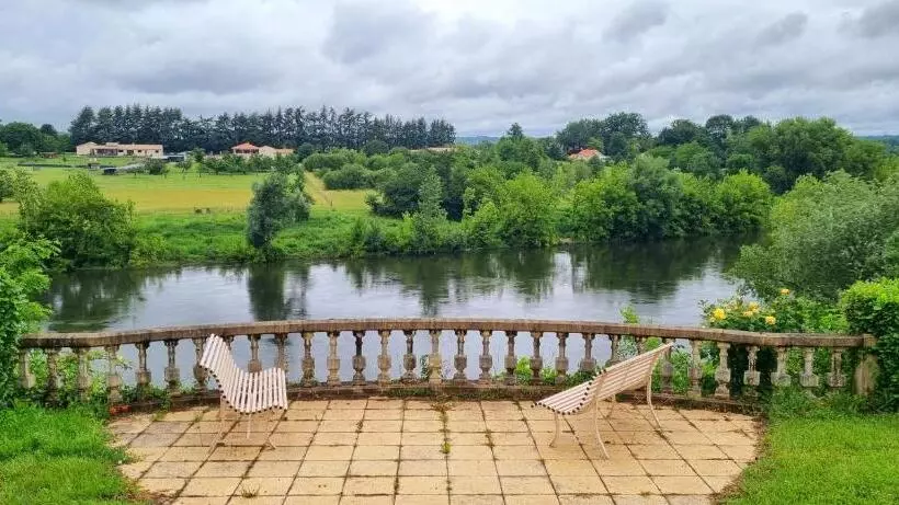 تختخواب و صبحانه Bergerac Chambre D Hôte Oiseaux De Paradis