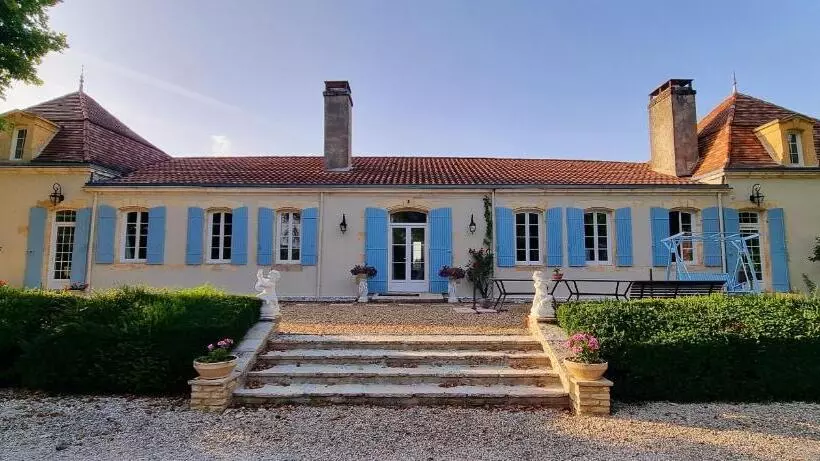 تختخواب و صبحانه Bergerac Chambre D Hôte Oiseaux De Paradis